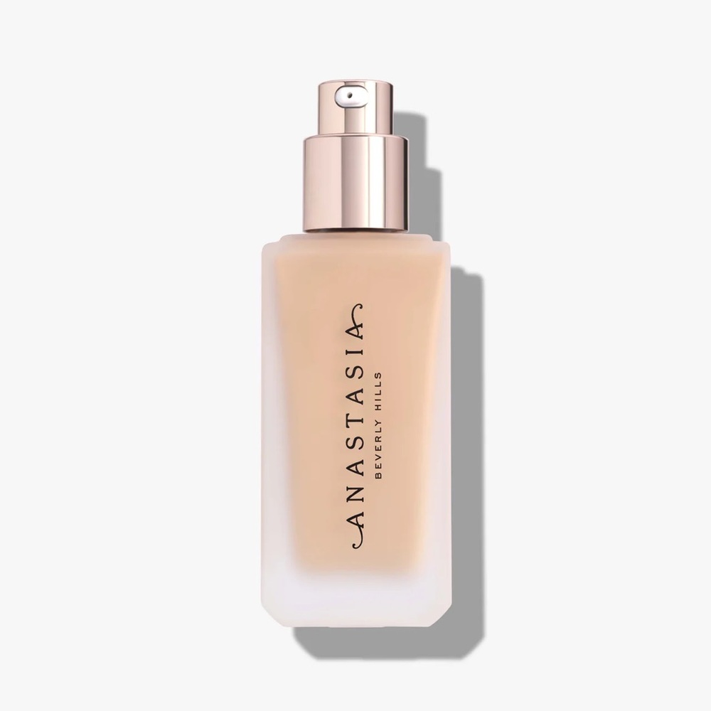 Anastasia Beverly Hills - Impeccable Blurring Second-Skin Matte Foundation